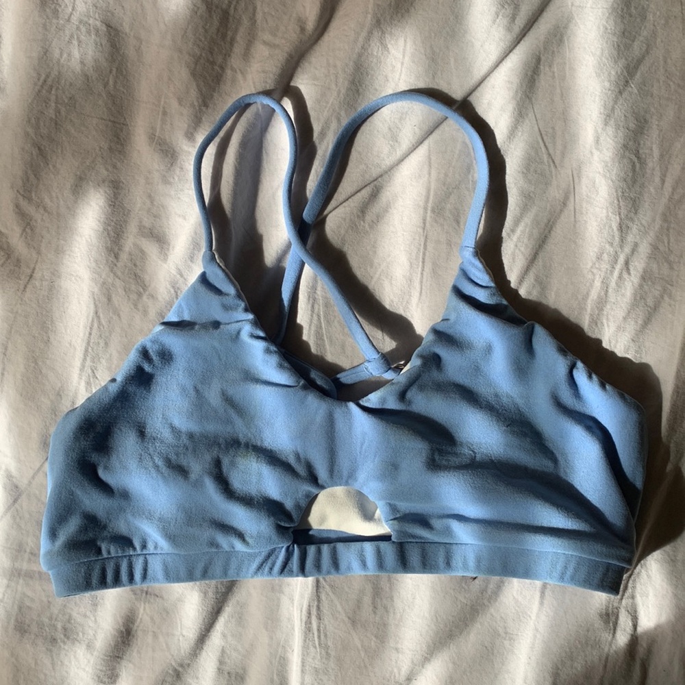 Wolven sports bra